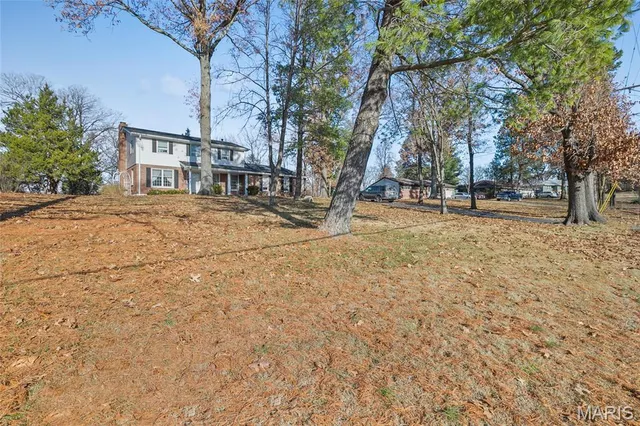 $435,000 | 7761 Becker Road, St. Louis, MO 63129