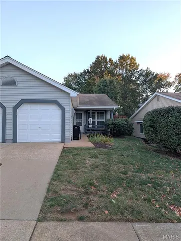 $1,550 | 554 Spring Glen Drive, Ballwin, MO 63021