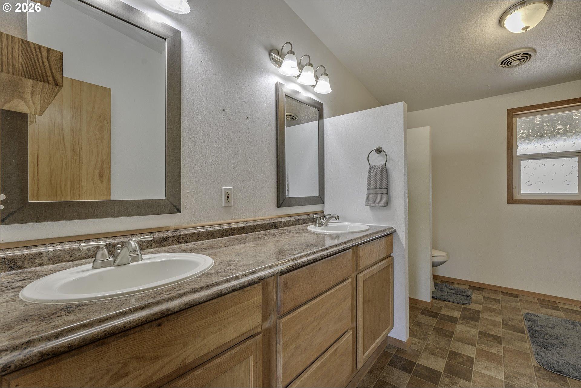 45360 Southwest Seghers Road Gaston, OR 97119 - Photo 15 of 37 Gallery Image 15