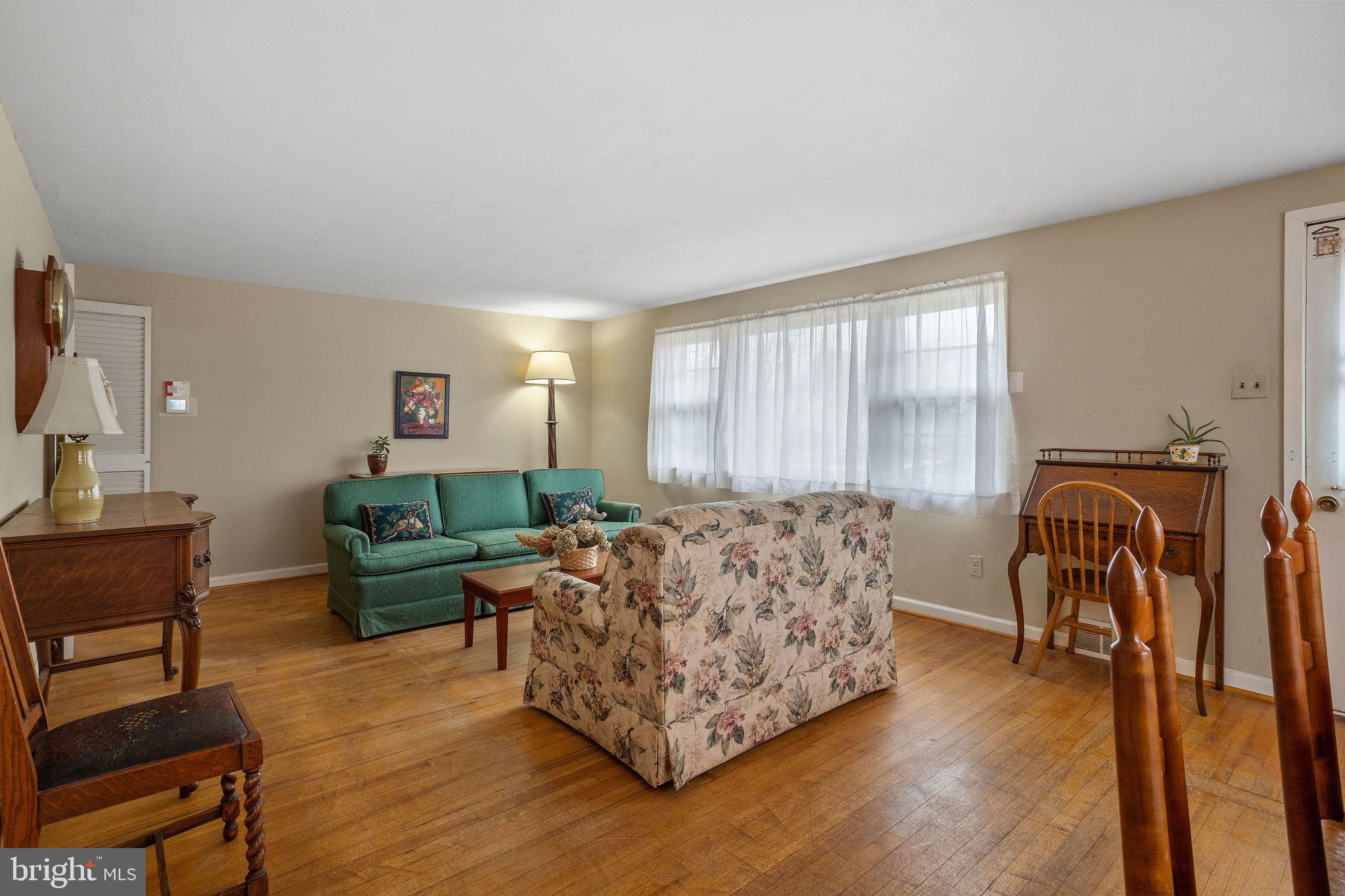 206 Arch Street Delran, NJ 08075 - Photo 8 of 27 Gallery Image 8