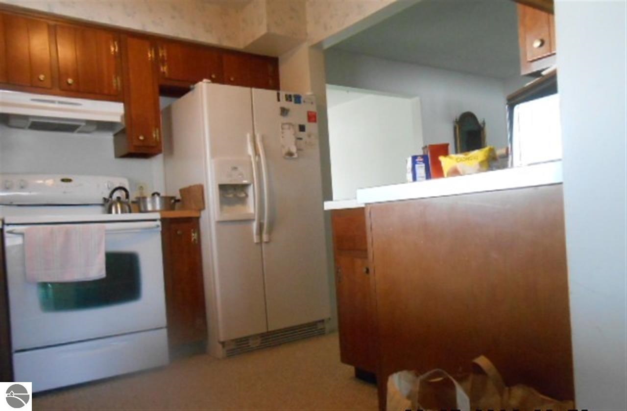4766 Walton Road Mount Pleasant, MI 48858 - Photo 11 of 23 1781576-10.JPG