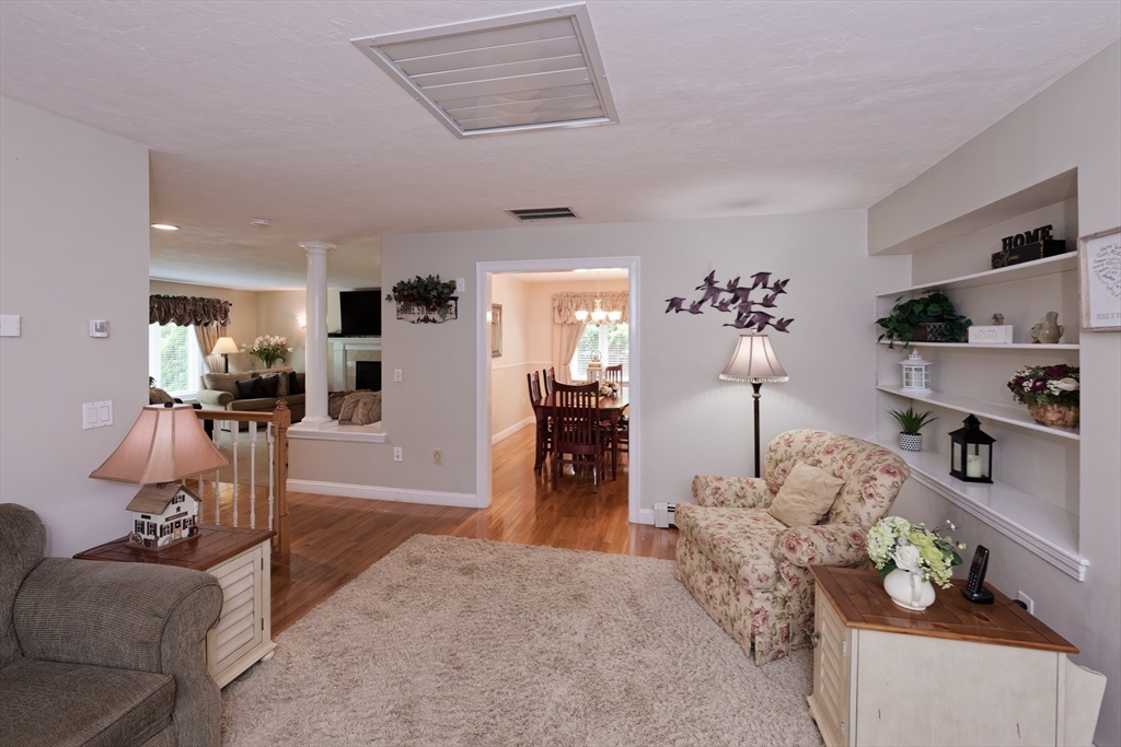 146 Hunter Road Uxbridge, MA 01569 - Photo 17 of 40 Gallery Image 17