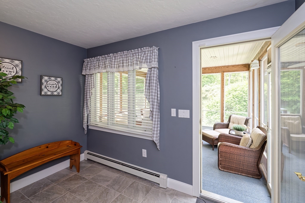 146 Hunter Road Uxbridge, MA 01569 - Photo 19 of 40 Gallery Image 19