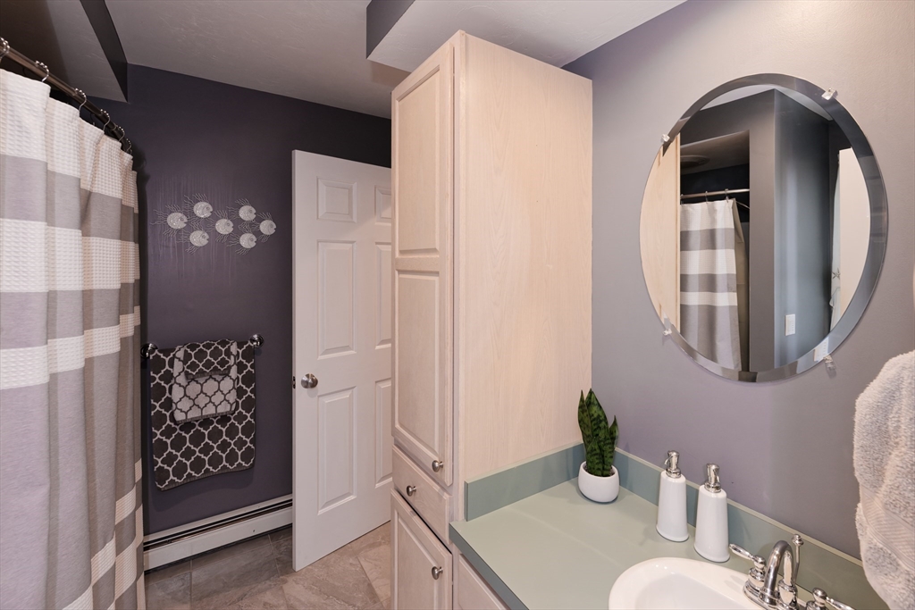146 Hunter Road Uxbridge, MA 01569 - Photo 21 of 40 Gallery Image 21