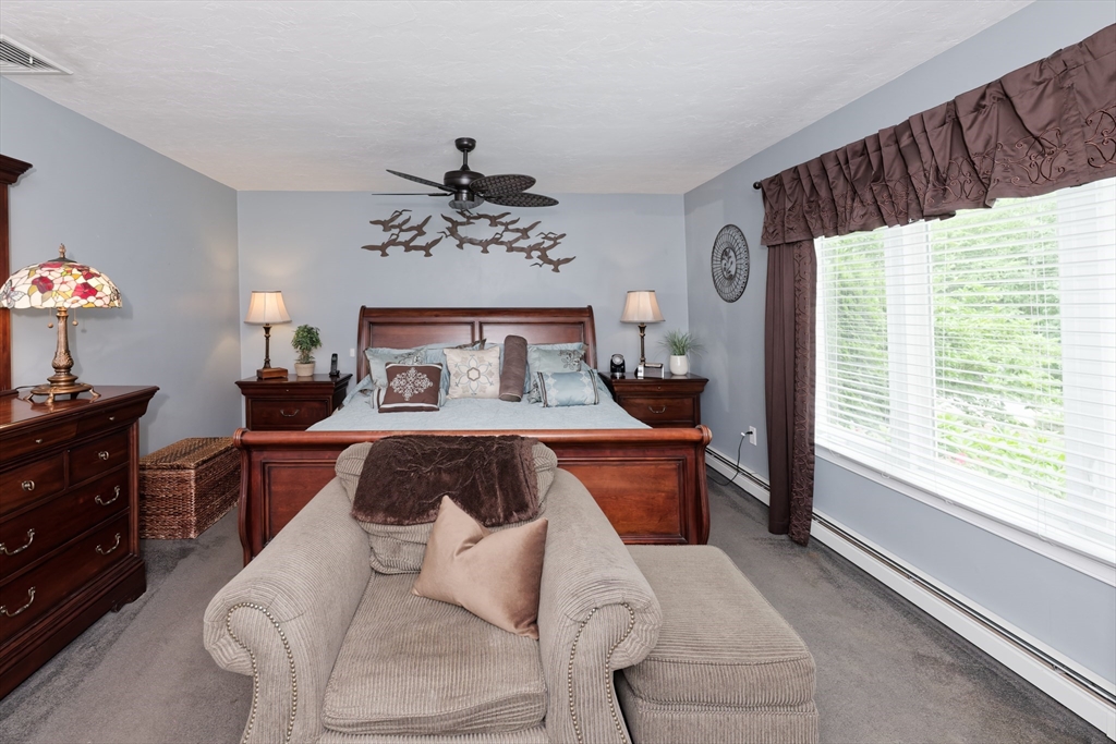 146 Hunter Road Uxbridge, MA 01569 - Photo 22 of 40 Gallery Image 22