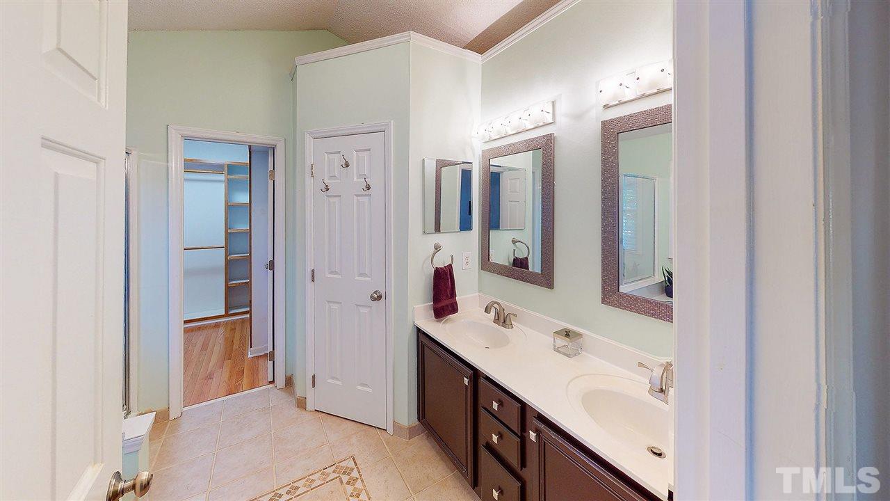 12220 Freemont Lane Raleigh, NC 27613 - Photo 17 of 25