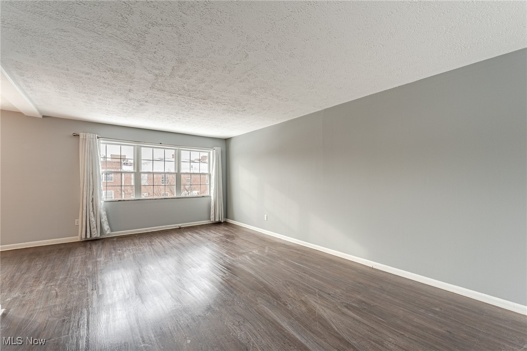 3271 Warrensville Center Road, Unit 8B Shaker Heights, OH 44122 - Photo 5 of 21