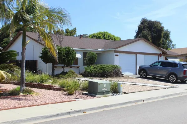 $2,500 | 348 San Dimas Avenue, Oceanside, CA 92057