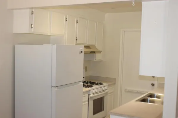 $2,500 | 348 San Dimas Avenue, Oceanside, CA 92057