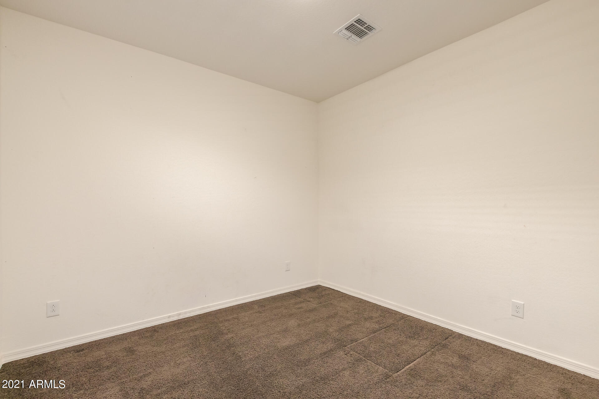 2837 East Fraktur Road Phoenix, AZ 85040 - Photo 20 of 40 Fraktur-20