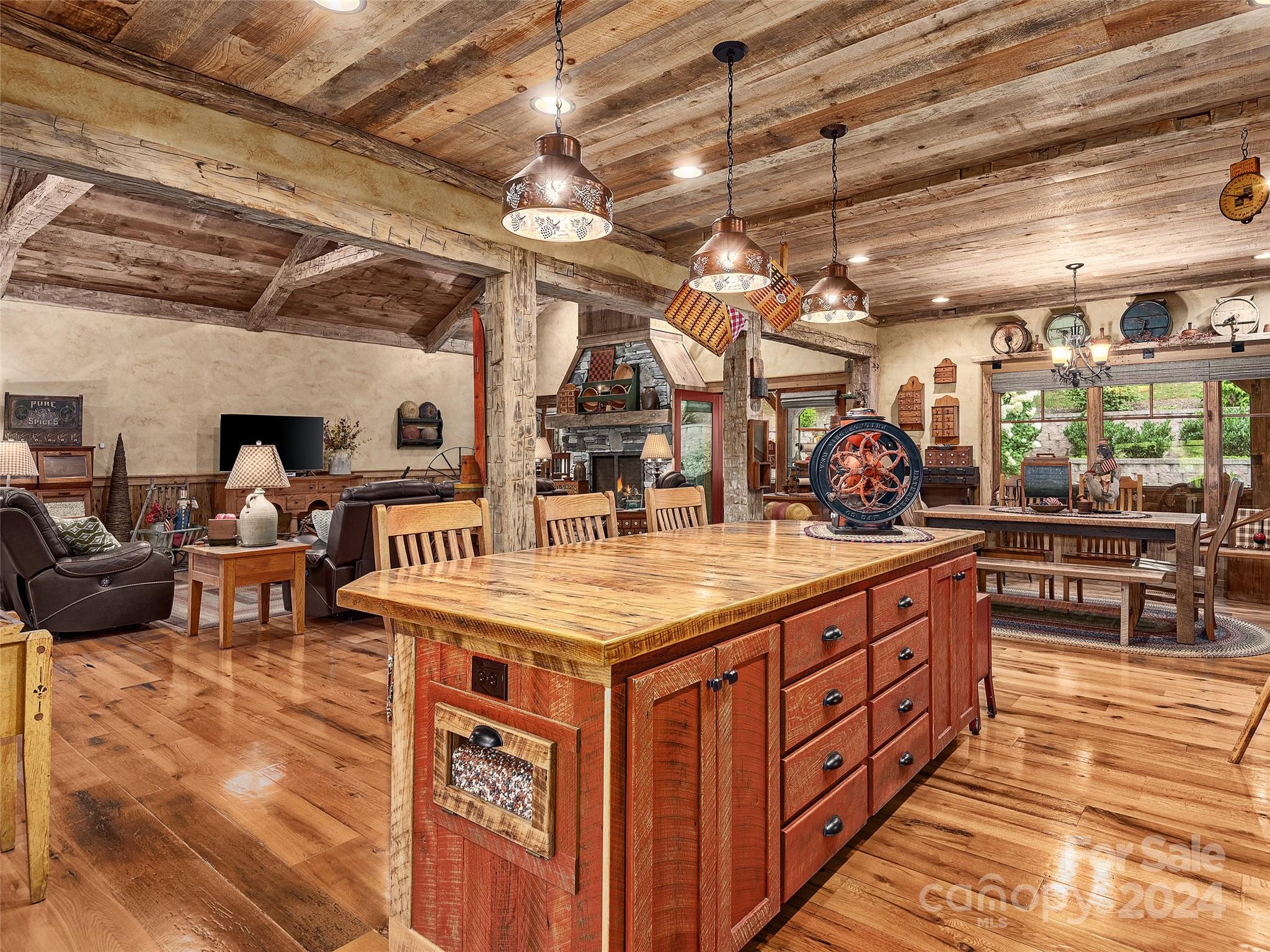1279 Raccoon Road Waynesville, NC 28786 - Photo 11 of 47 Gallery Image 11