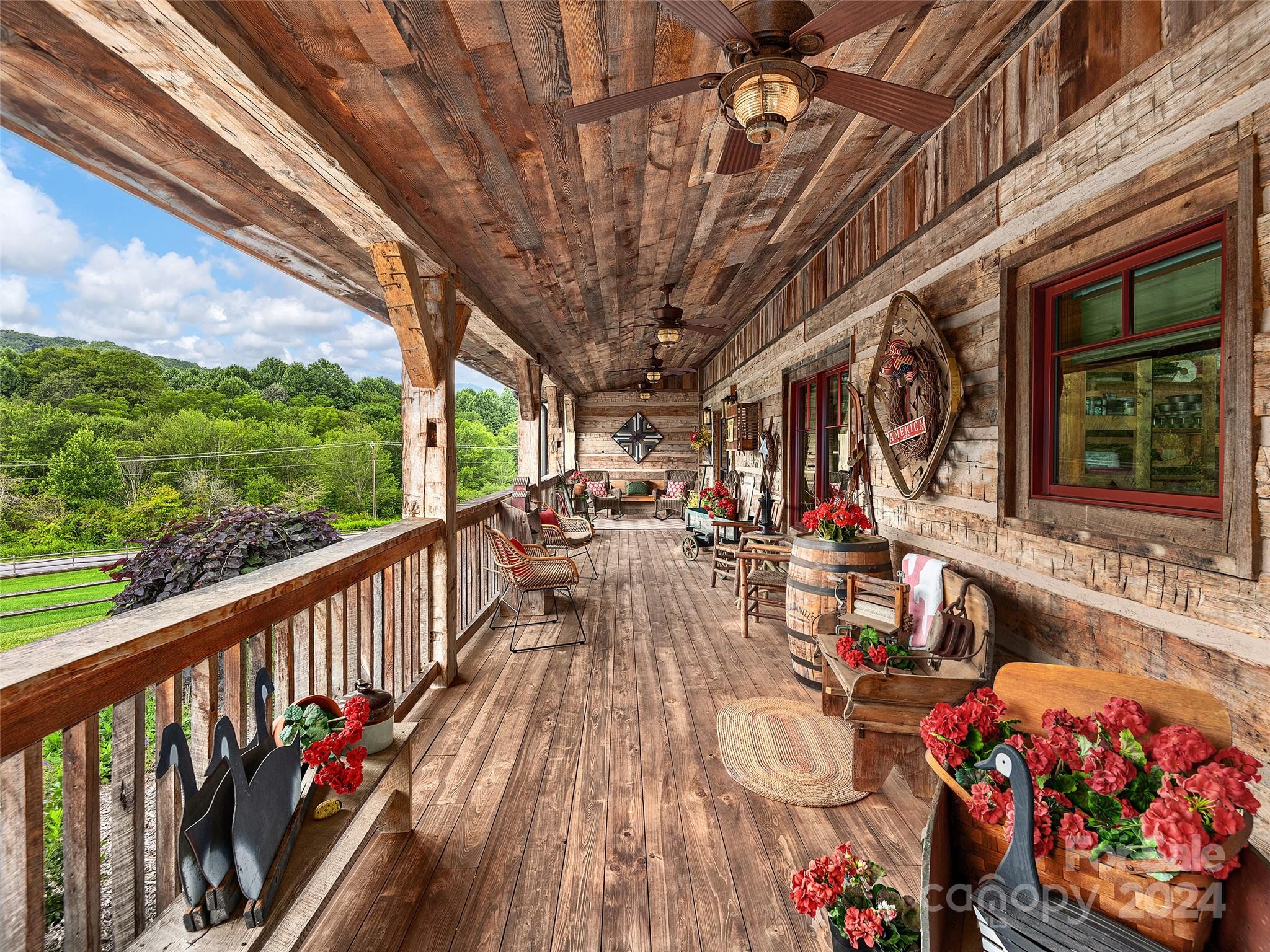1279 Raccoon Road Waynesville, NC 28786 - Photo 4 of 47 Gallery Image 4