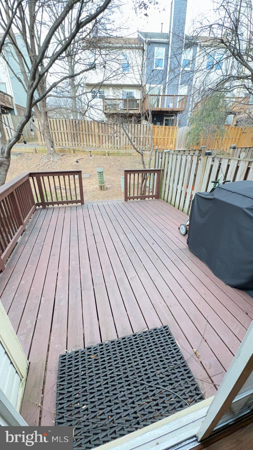 6610 Cypress Point Road Alexandria, VA 22312 - Photo 11 of 27 Deck off DR