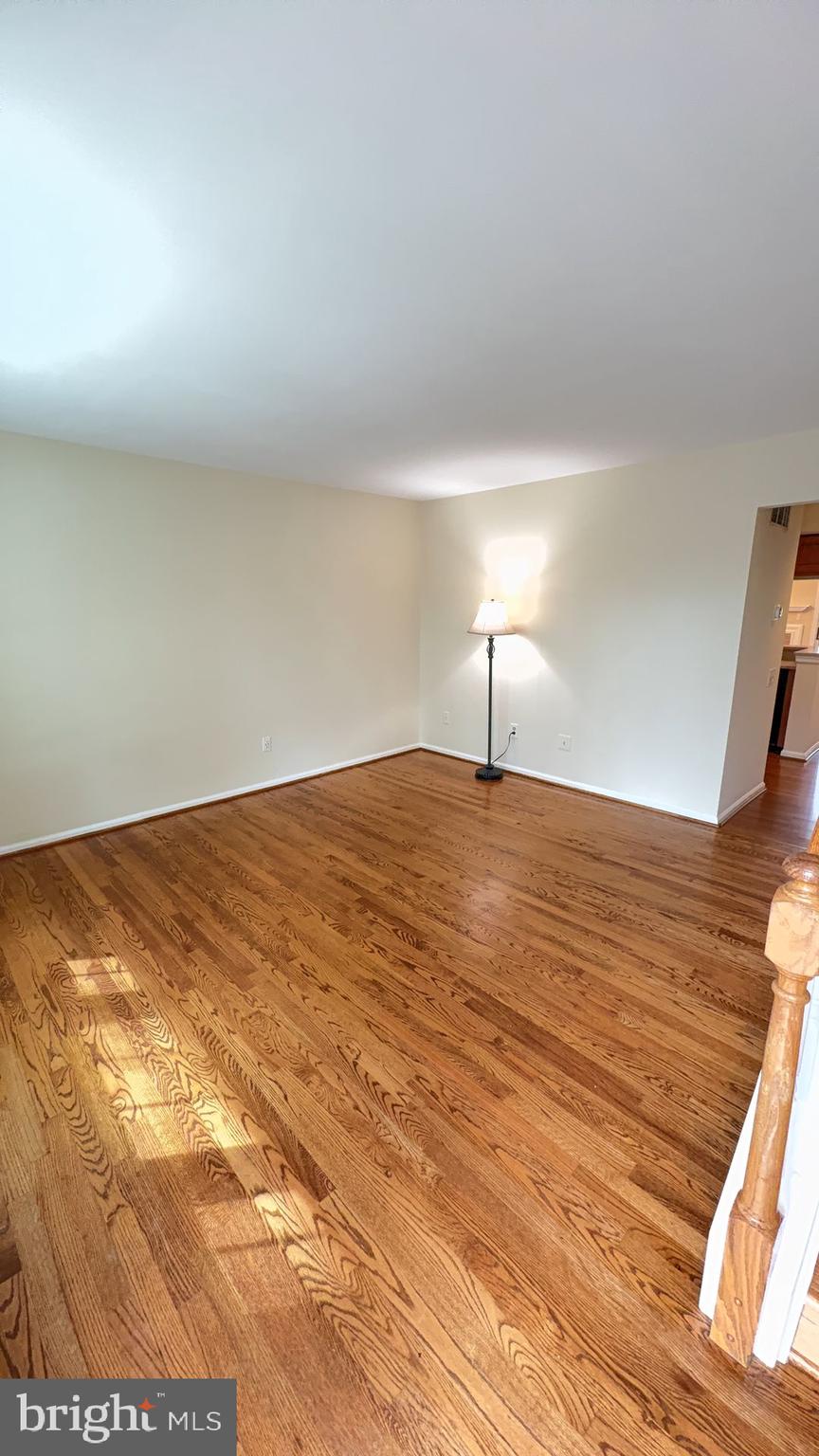 6610 Cypress Point Road Alexandria, VA 22312 - Photo 2 of 27 Living Room