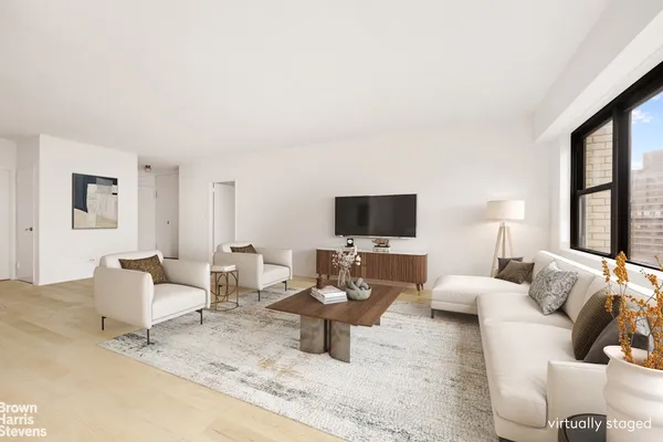 $1,275,000 | 160 East 38th Street, Unit 11A | Murray Hill