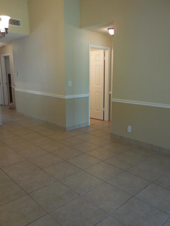 3939 Northeast 5th Avenue, Unit E201 Boca Raton, FL 33431 - Photo 3 of 36 20160520170310401375000000-o