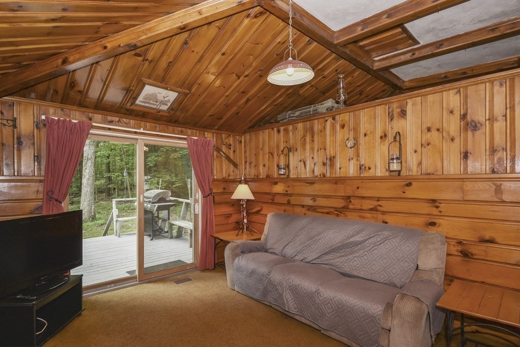 29 Spa Road Phillipston, MA 01331 - Photo 11 of 28