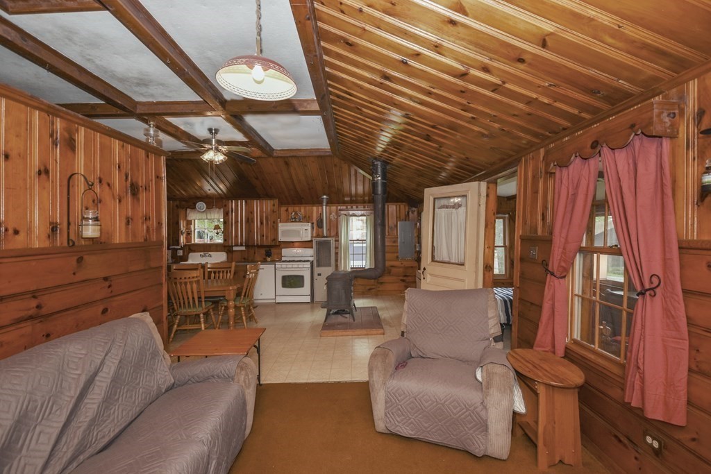 29 Spa Road Phillipston, MA 01331 - Photo 12 of 28