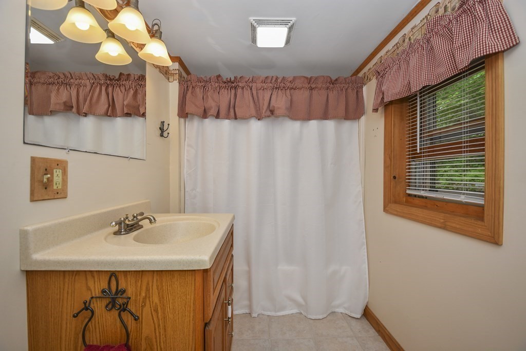 29 Spa Road Phillipston, MA 01331 - Photo 19 of 28