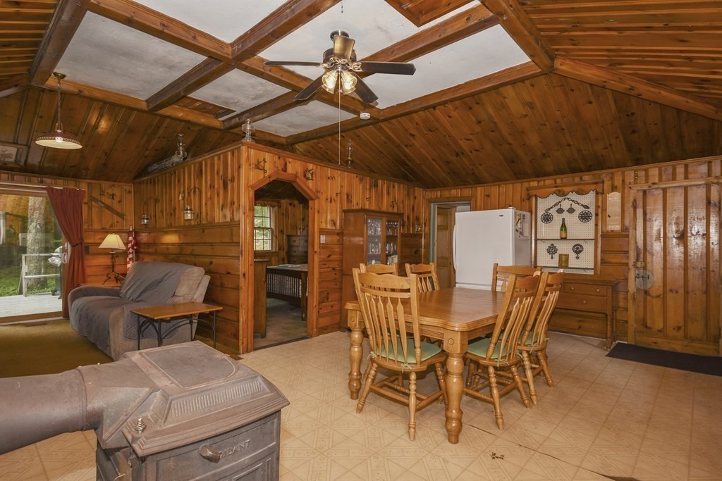 29 Spa Road Phillipston, MA 01331 - Photo 7 of 28