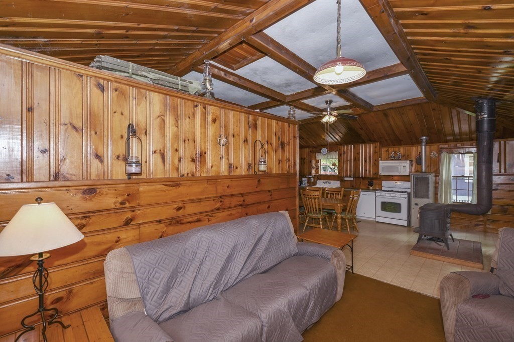 29 Spa Road Phillipston, MA 01331 - Photo 10 of 28