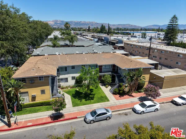 $2,249,000 | 8000 Owensmouth Avenue, Canoga Park, CA 91304
