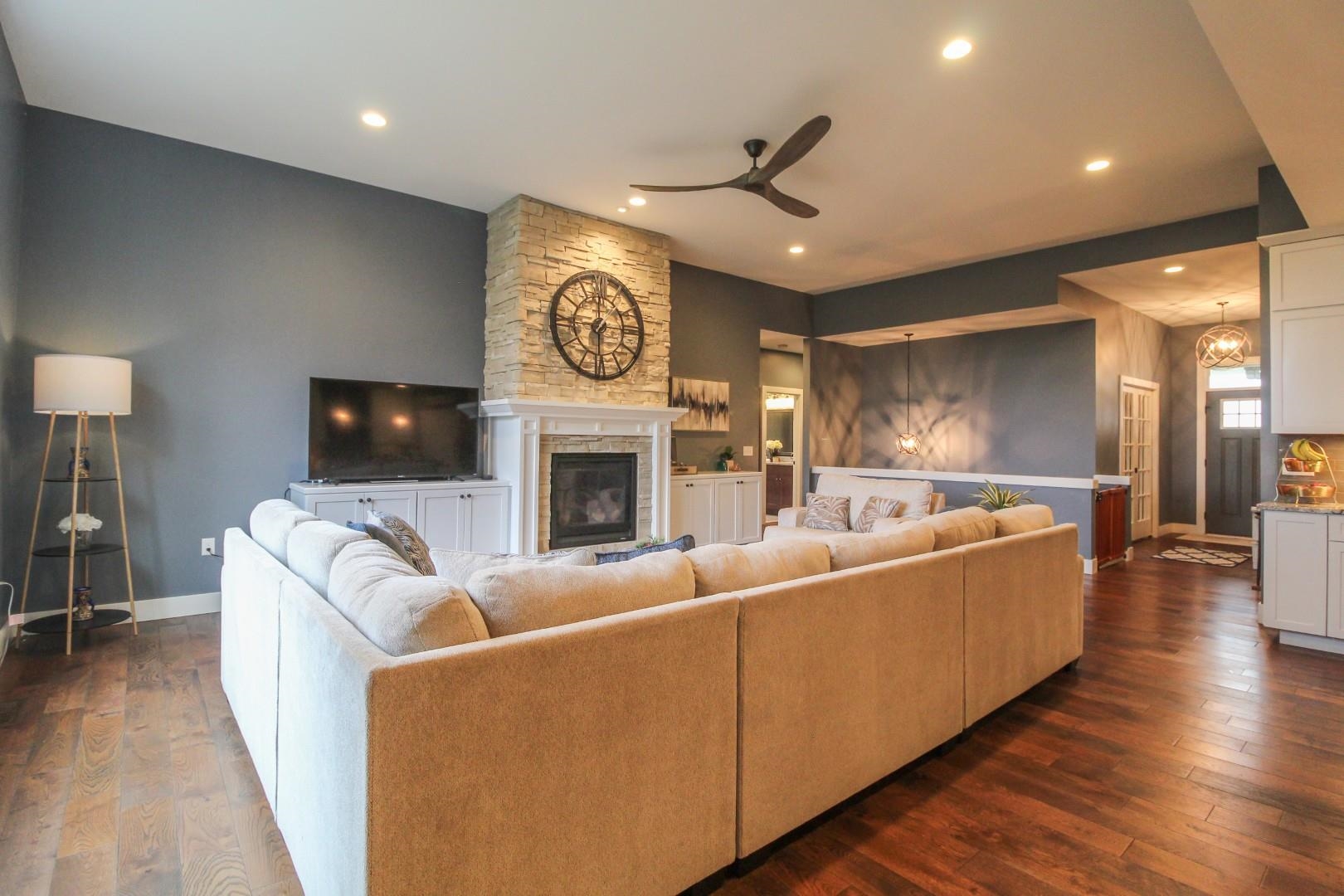 6532 North Bird Street Sun Prairie, WI 53590 - Photo 12 of 81