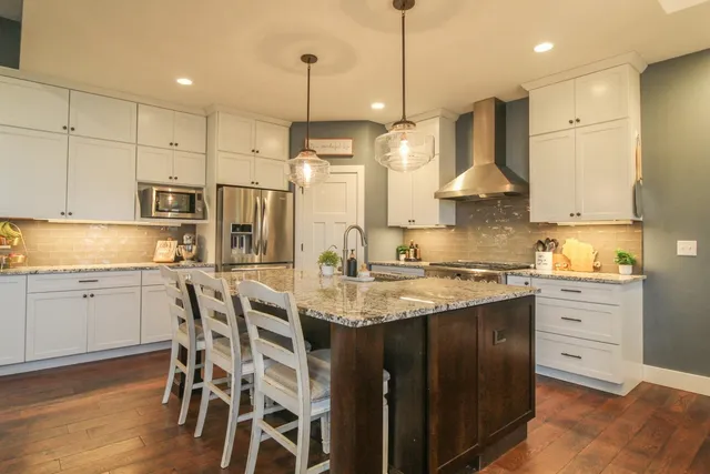 $899,900 | 6532 North Bird Street, Sun Prairie, WI 53590