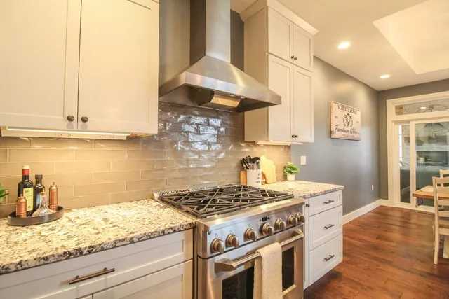 $899,900 | 6532 North Bird Street, Sun Prairie, WI 53590