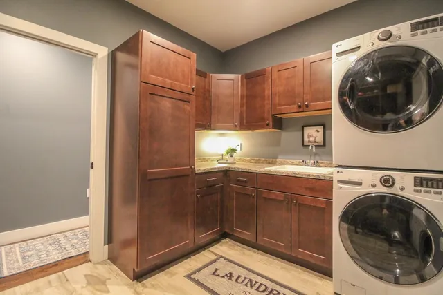 $899,900 | 6532 North Bird Street, Sun Prairie, WI 53590