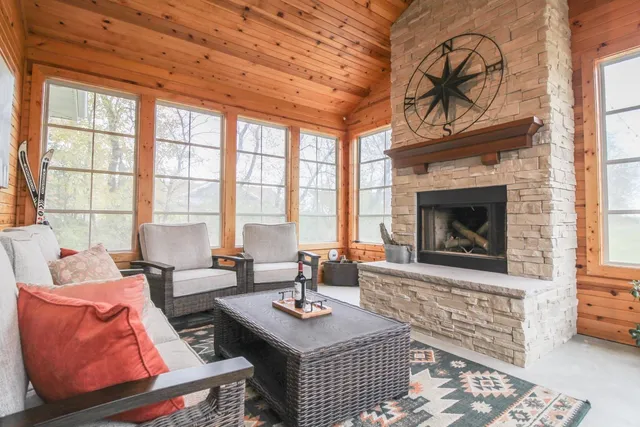 $899,900 | 6532 North Bird Street, Sun Prairie, WI 53590