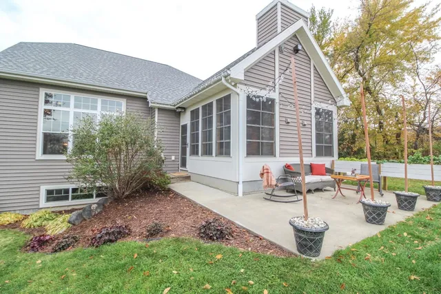 $899,900 | 6532 North Bird Street, Sun Prairie, WI 53590