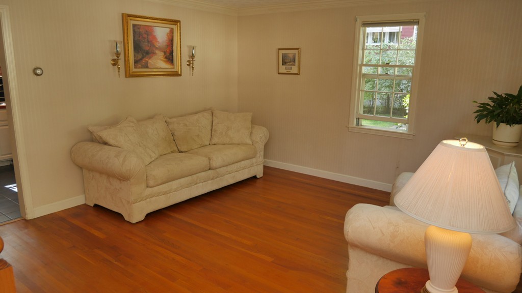 39 Washington Road Northborough, MA 01532 - Photo 6 of 26 Gallery Image 6
