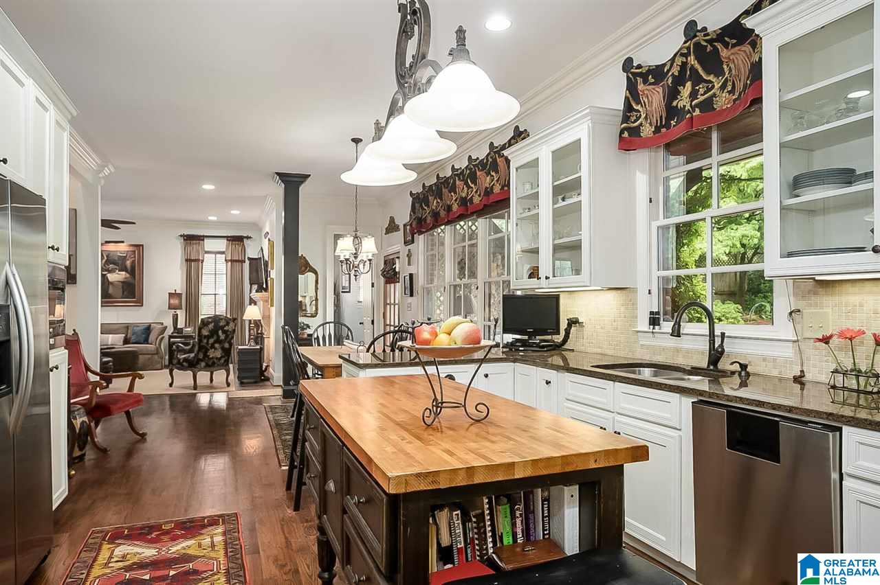 647 Rumson Road Birmingham, AL 35209 - Photo 10 of 37