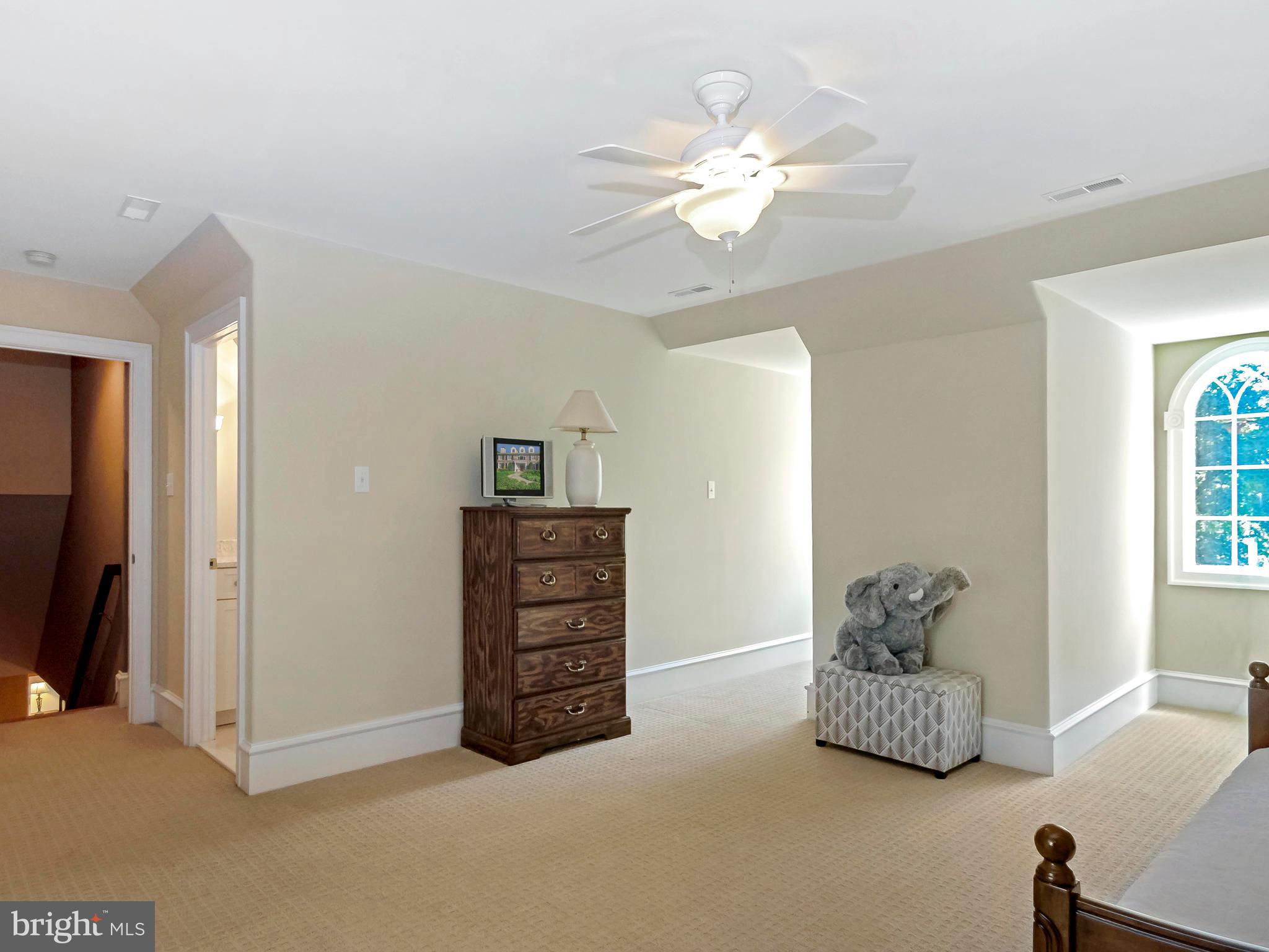 647 Brooke Road Wayne, PA 19087 - Photo 33 of 42