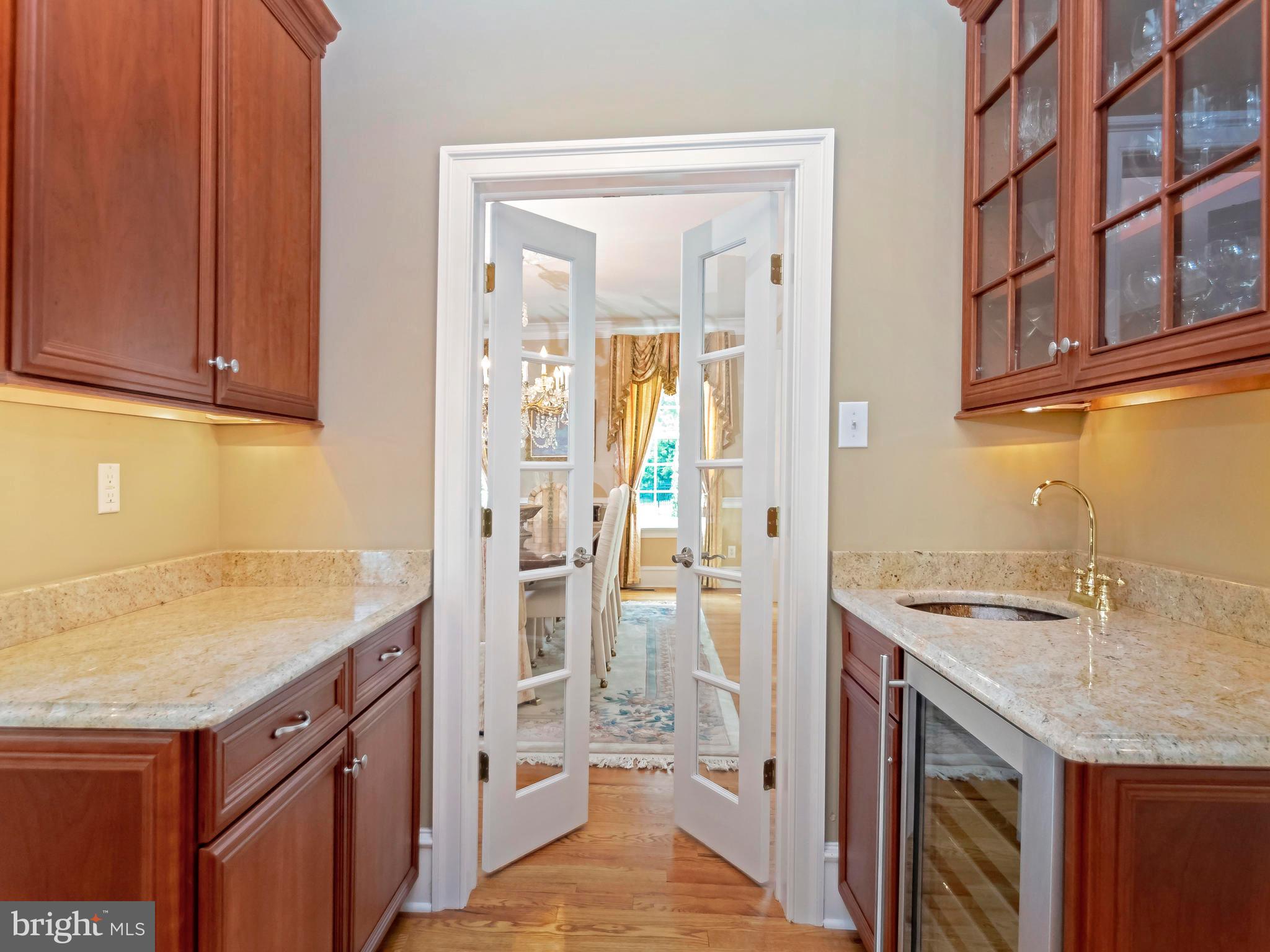 647 Brooke Road Wayne, PA 19087 - Photo 9 of 42