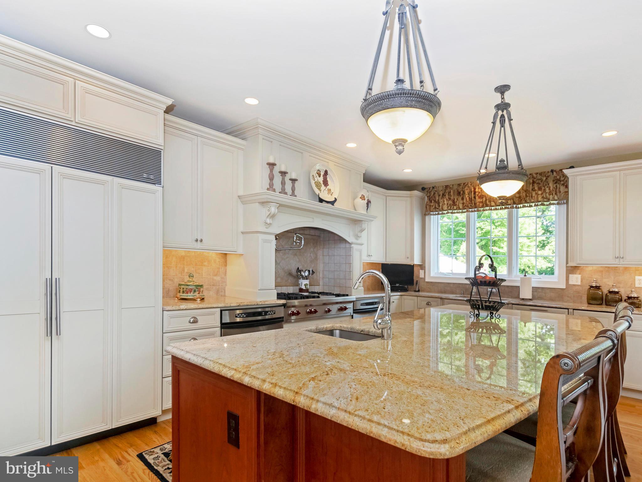 647 Brooke Road Wayne, PA 19087 - Photo 10 of 42