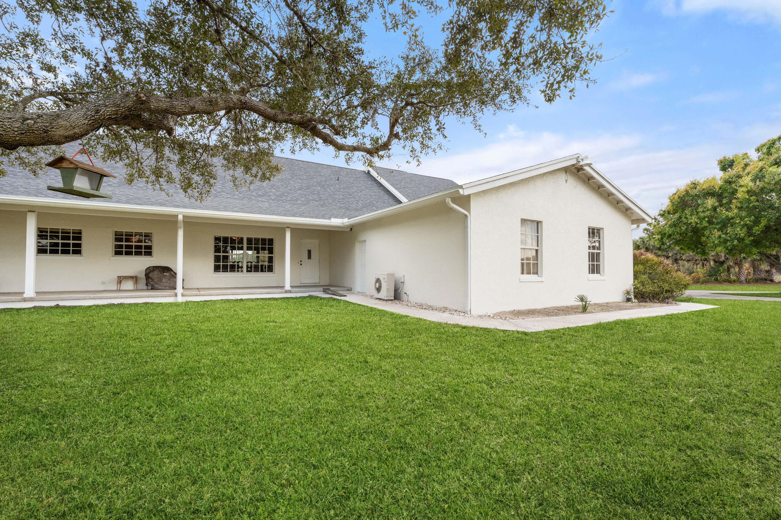 10125 Southwest Green Ridge Lane, Unit LANE Palm City, FL 34990 - Photo 10 of 84 4_smg05291
