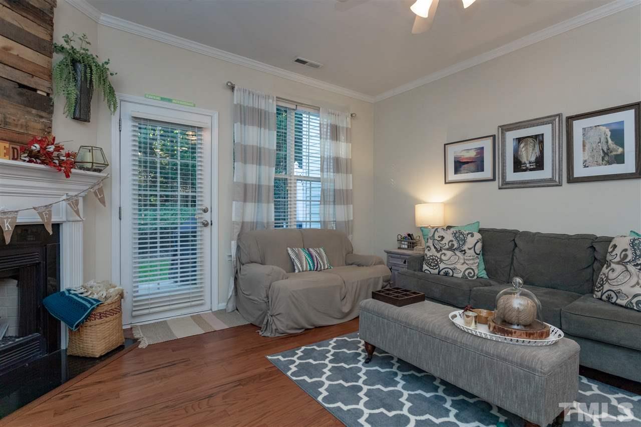 4431 Sugarbend Way Raleigh, NC 27606 - Photo 11 of 25 Gallery Image 11