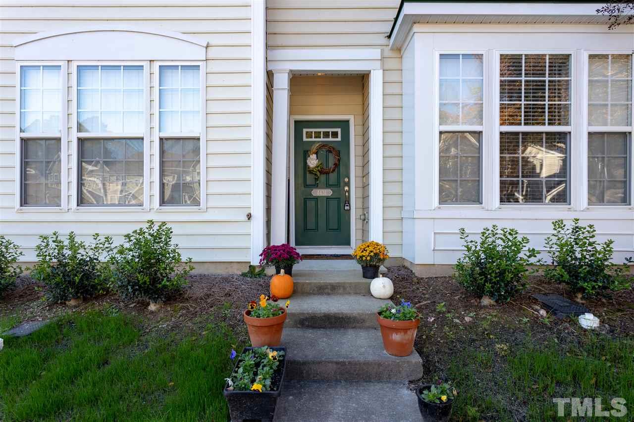 4431 Sugarbend Way Raleigh, NC 27606 - Photo 3 of 25 Gallery Image 3