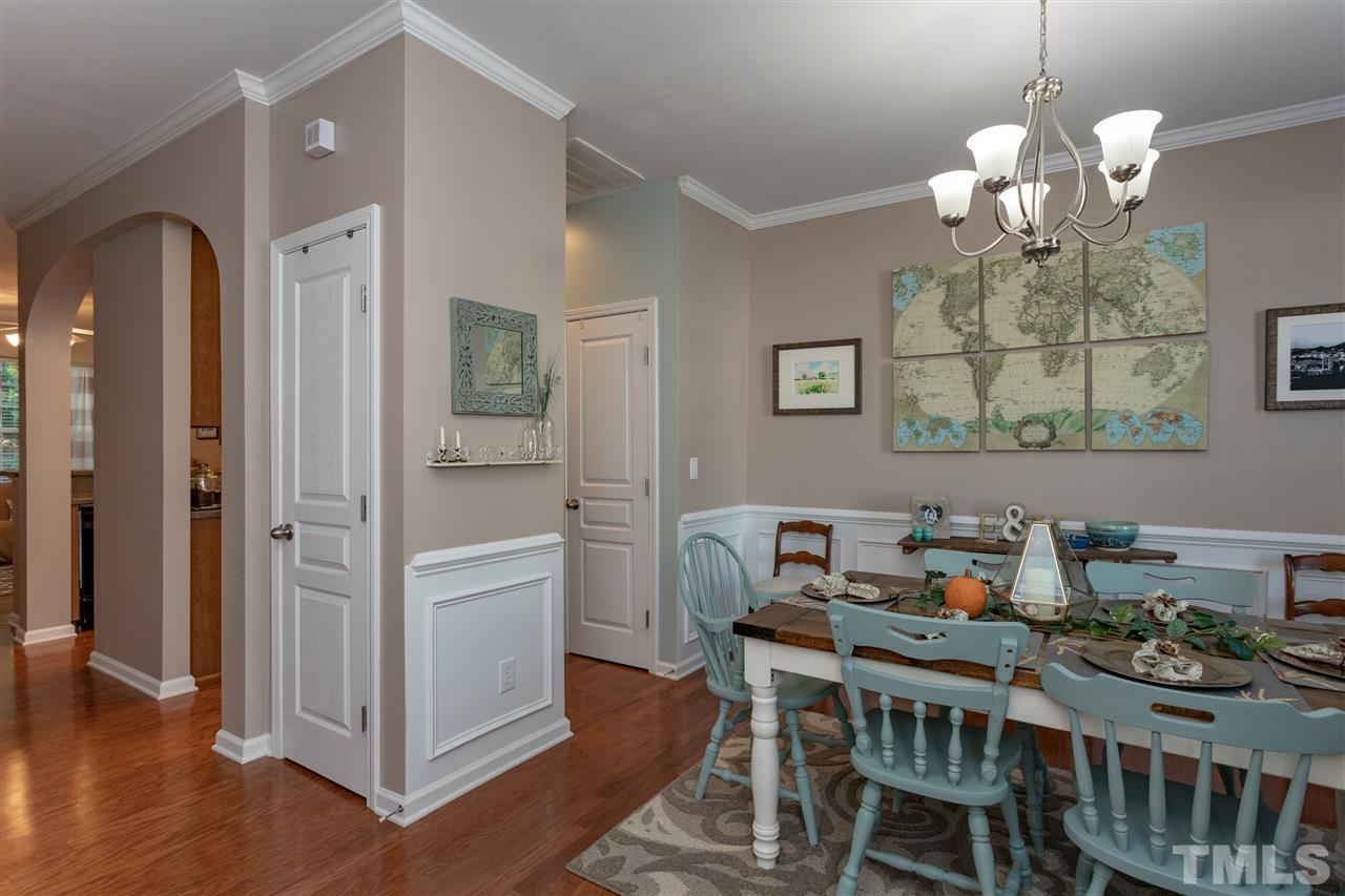 4431 Sugarbend Way Raleigh, NC 27606 - Photo 5 of 25 Gallery Image 5