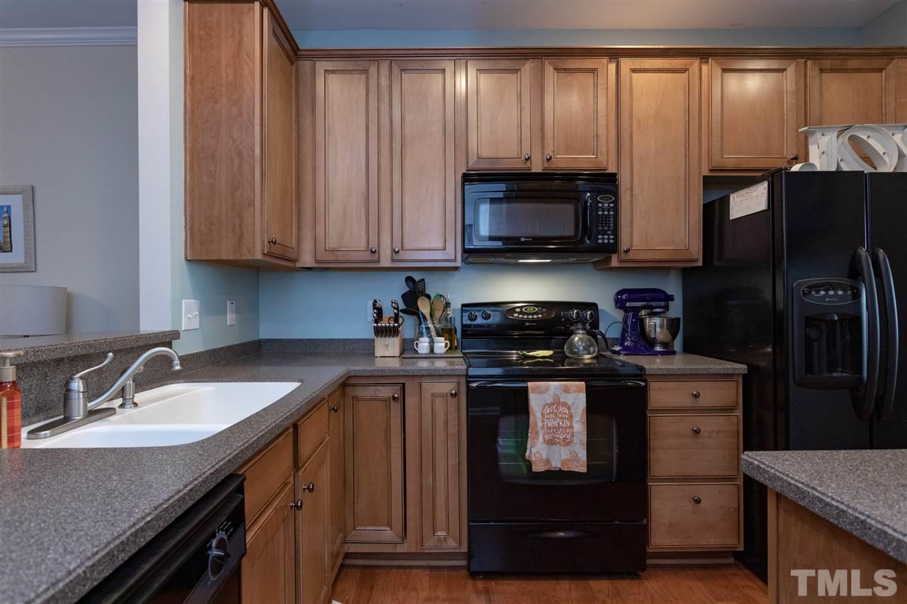 4431 Sugarbend Way Raleigh, NC 27606 - Photo 8 of 25 Gallery Image 8