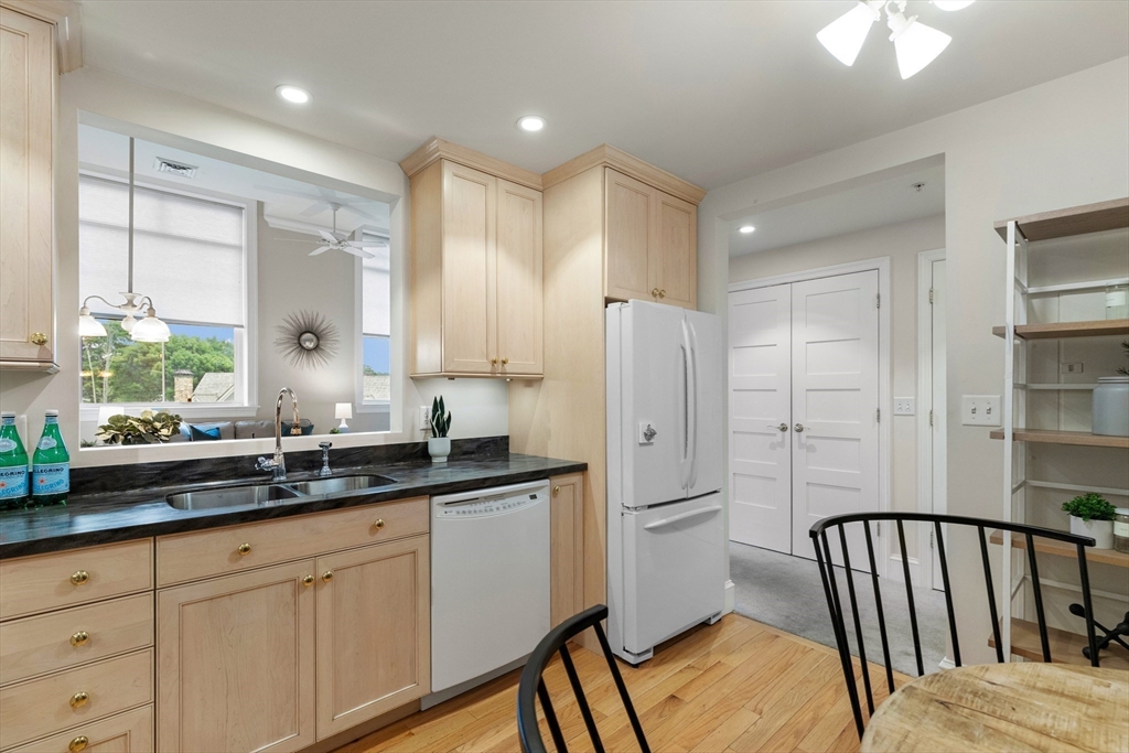33 Forest Street, Unit 310 Lexington, MA 02421 - Photo 9 of 23