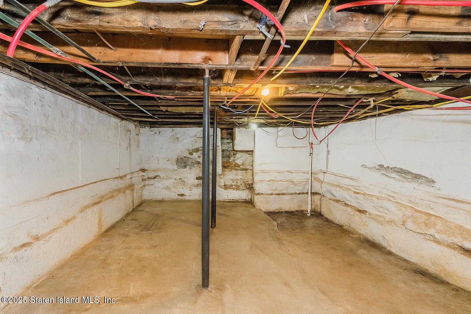 1 Milbank Road Staten Island, NY 10306 - Photo 20 of 34 Photo Oct 27, 2025, 08_57_54 PM (18)