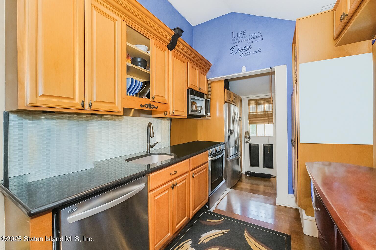 1 Milbank Road Staten Island, NY 10306 - Photo 9 of 34 Photo Oct 27, 2025, 08_57_54 PM (7)