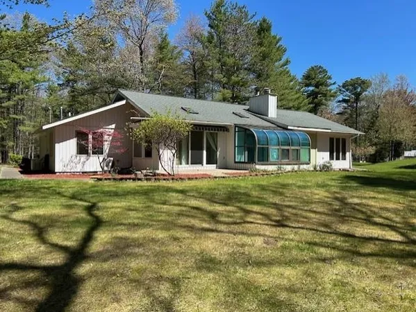 $499,000 | 1095 East Lincoln Street, East Tawas, MI 48730