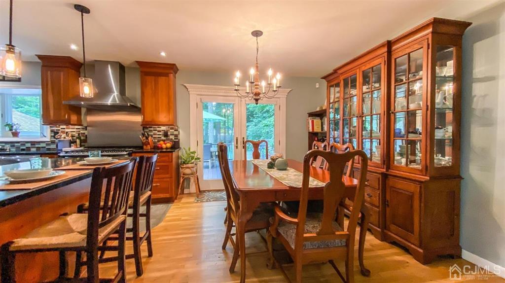 32 Huntington Road Edison, NJ 08820 - Photo 9 of 34 a view of a dining room with furniture window and outside view