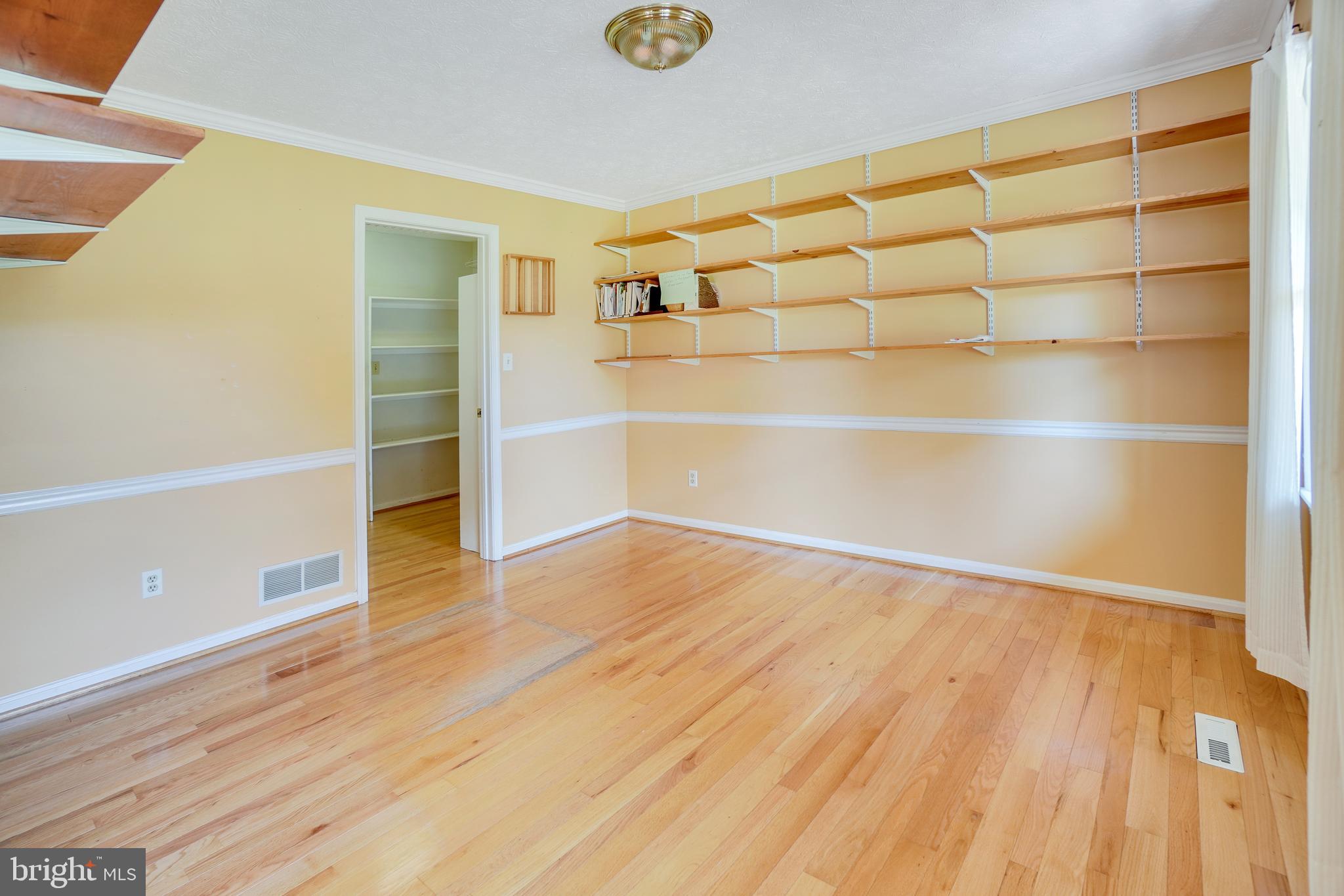 2730 Crestview Road Riva, MD 21140 - Photo 15 of 47 Butler Pantry & Laundry off this area.