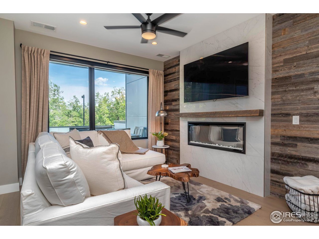 2465 Walnut Street, Unit 7 Boulder, CO 80302 - Photo 9 of 36 Living Room
