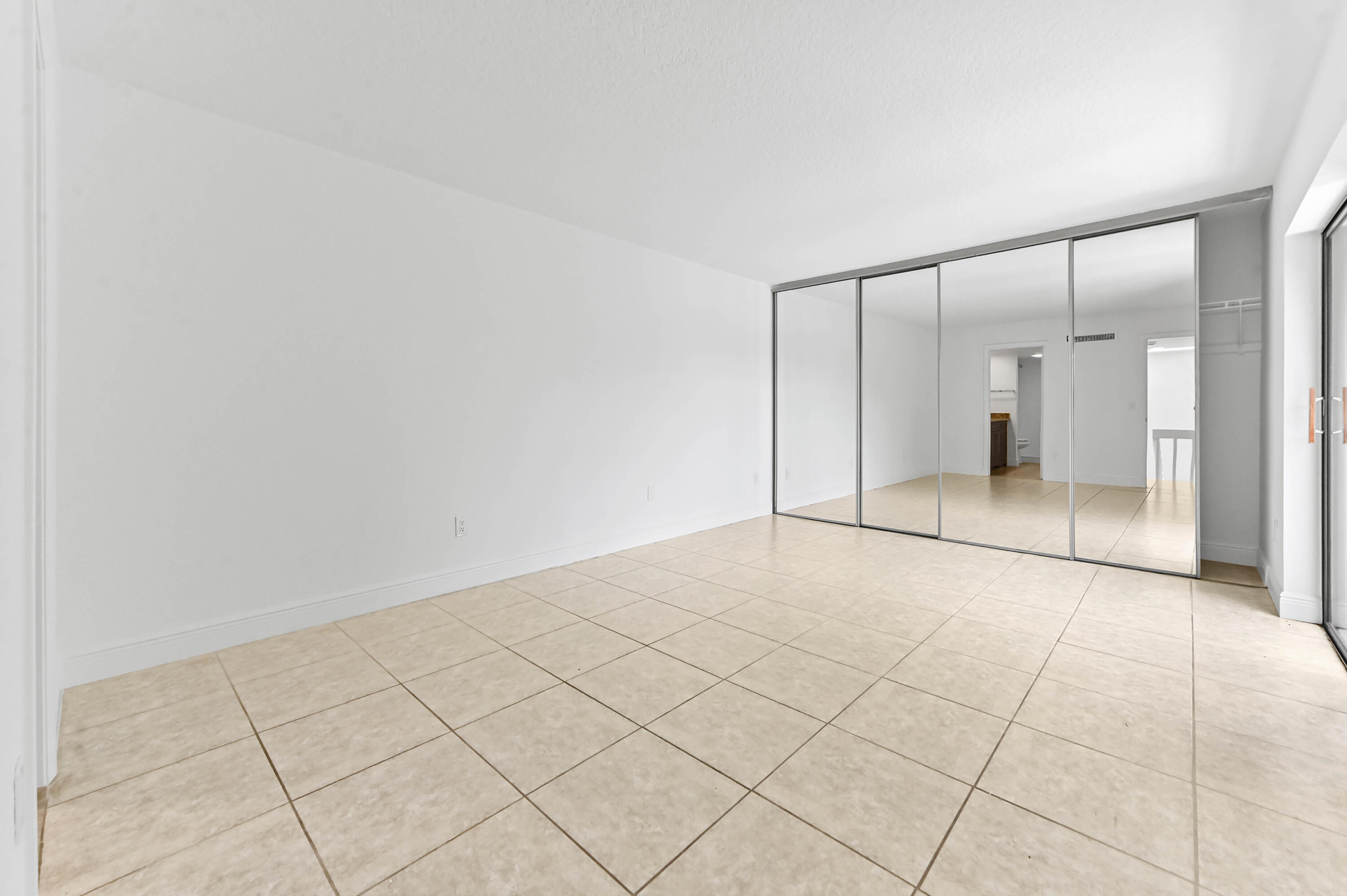 825 Center Street, Unit 12A Jupiter, FL 33458 - Photo 15 of 21 15 bedroom 01